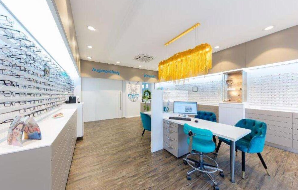 Stalasso Luxury Tassel Metallic Chandelier - Vintiige