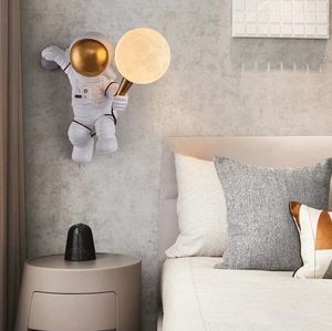 Moon Man Astronaut Wall Lamp