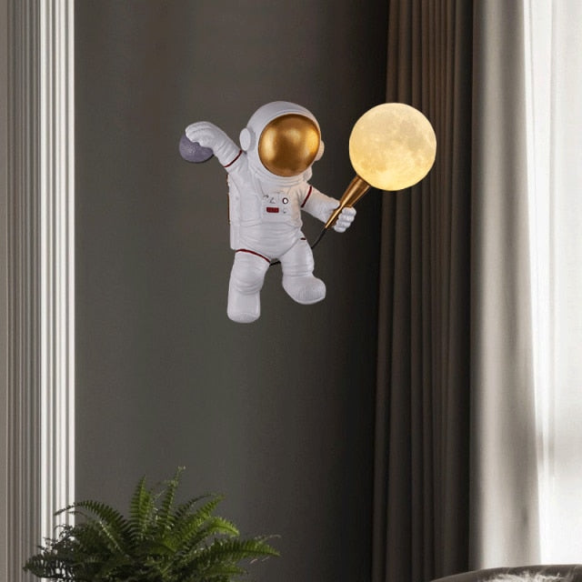 Moon Man Astronaut Wall Lamp